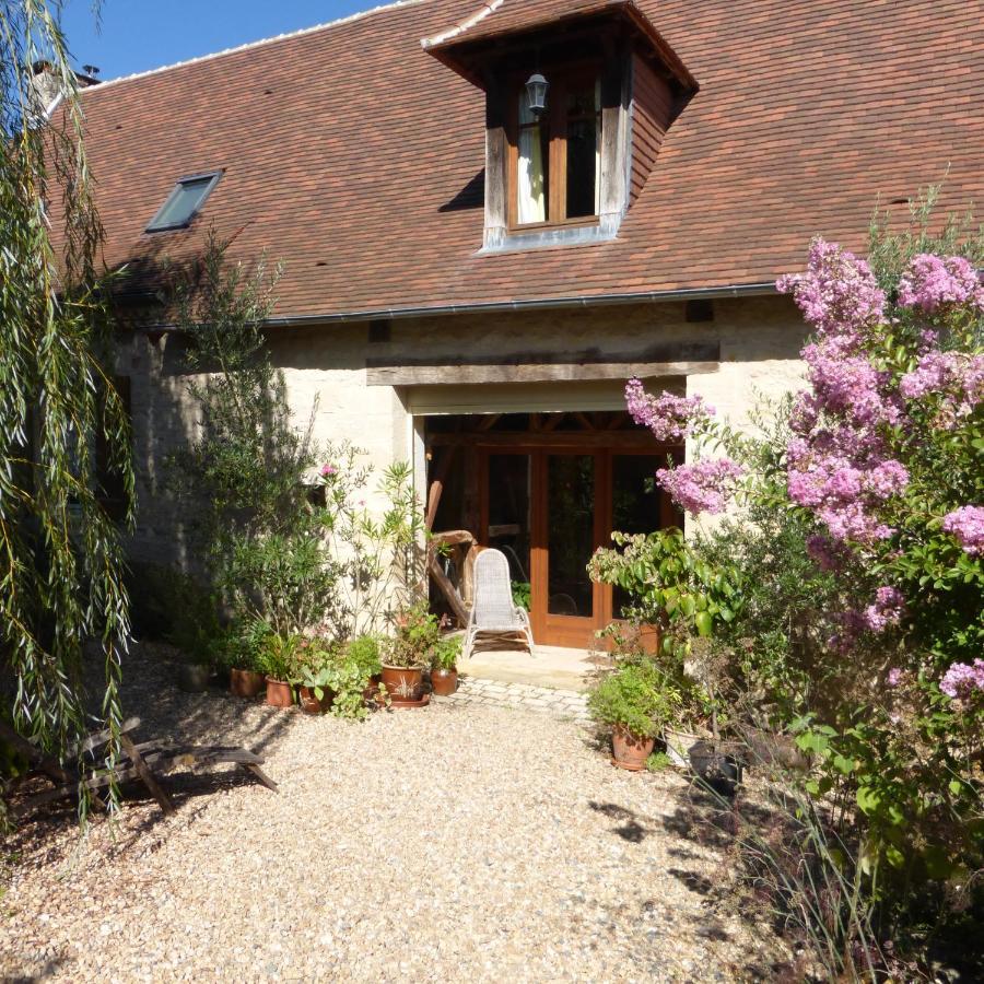 Villa Le Bourmier Anlhiac Near Excideuil Exterior foto